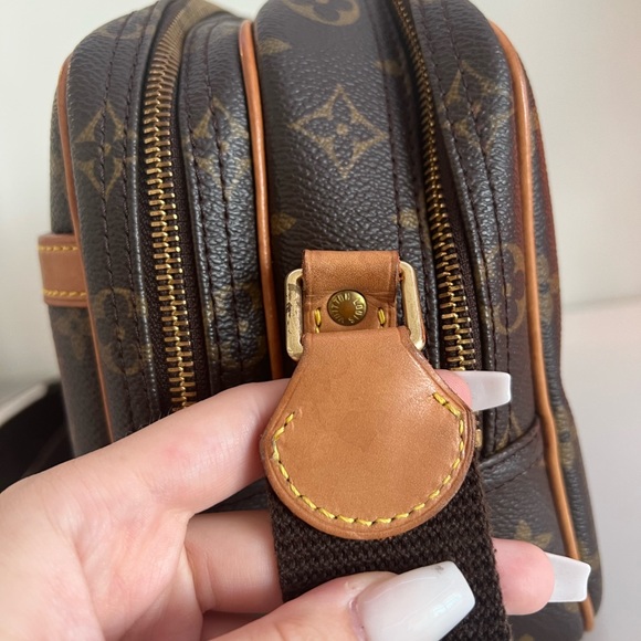 🚨🚨SOLD🚨🚨 Louis Vuitton Monogram Reporter PM Bag - Picture 8 of 13